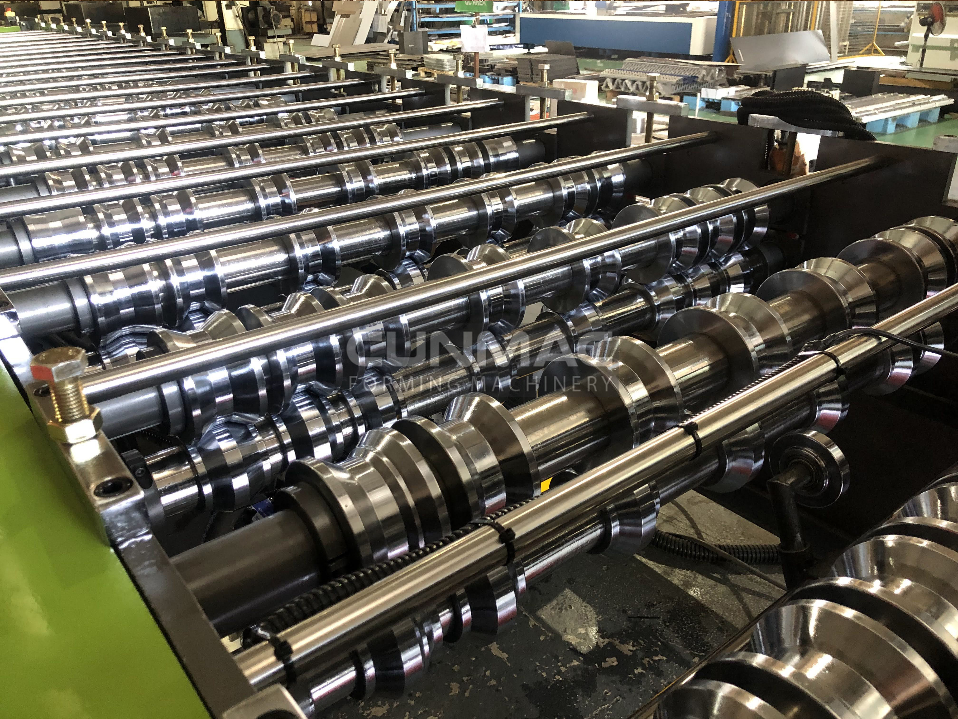 Rollers of roll forming machine