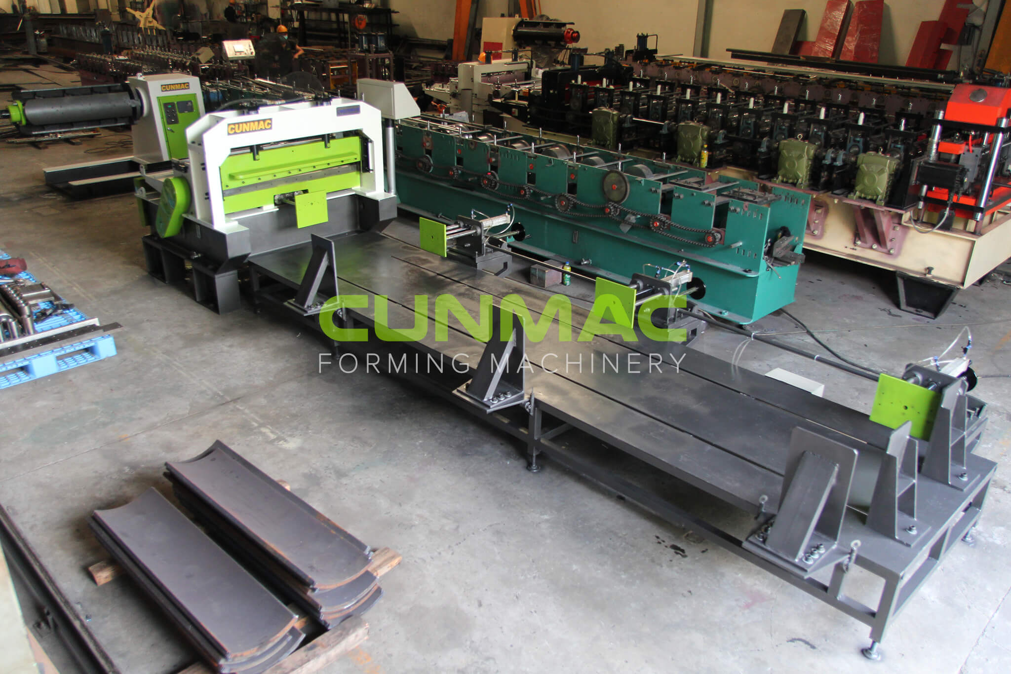 Slitting and cutting to length machine,