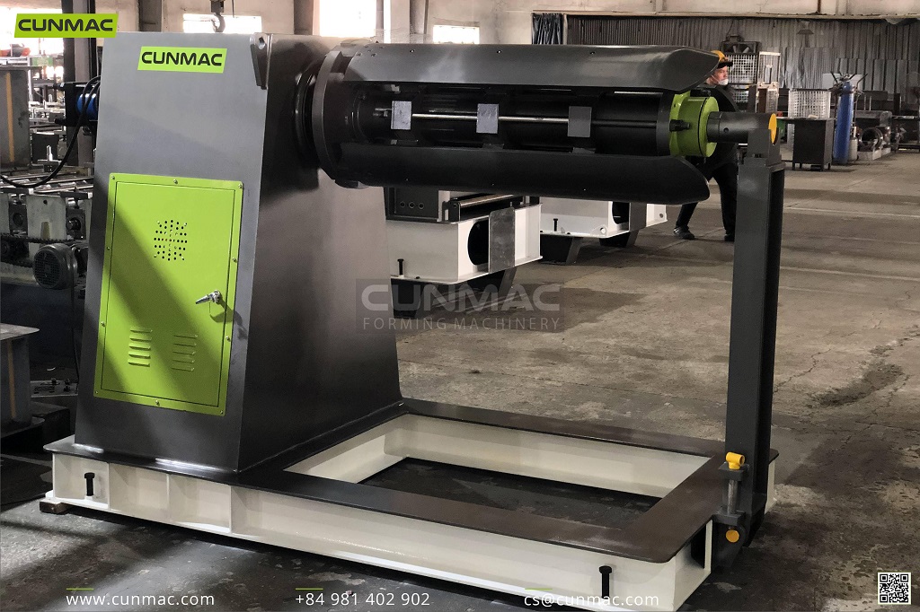 Automatic Decoiler/Uncoiler loading 8 tons - CUNMAC Vietnam