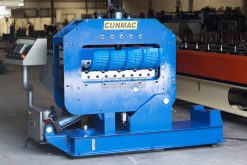Combine pressing & cutting curve forming machine